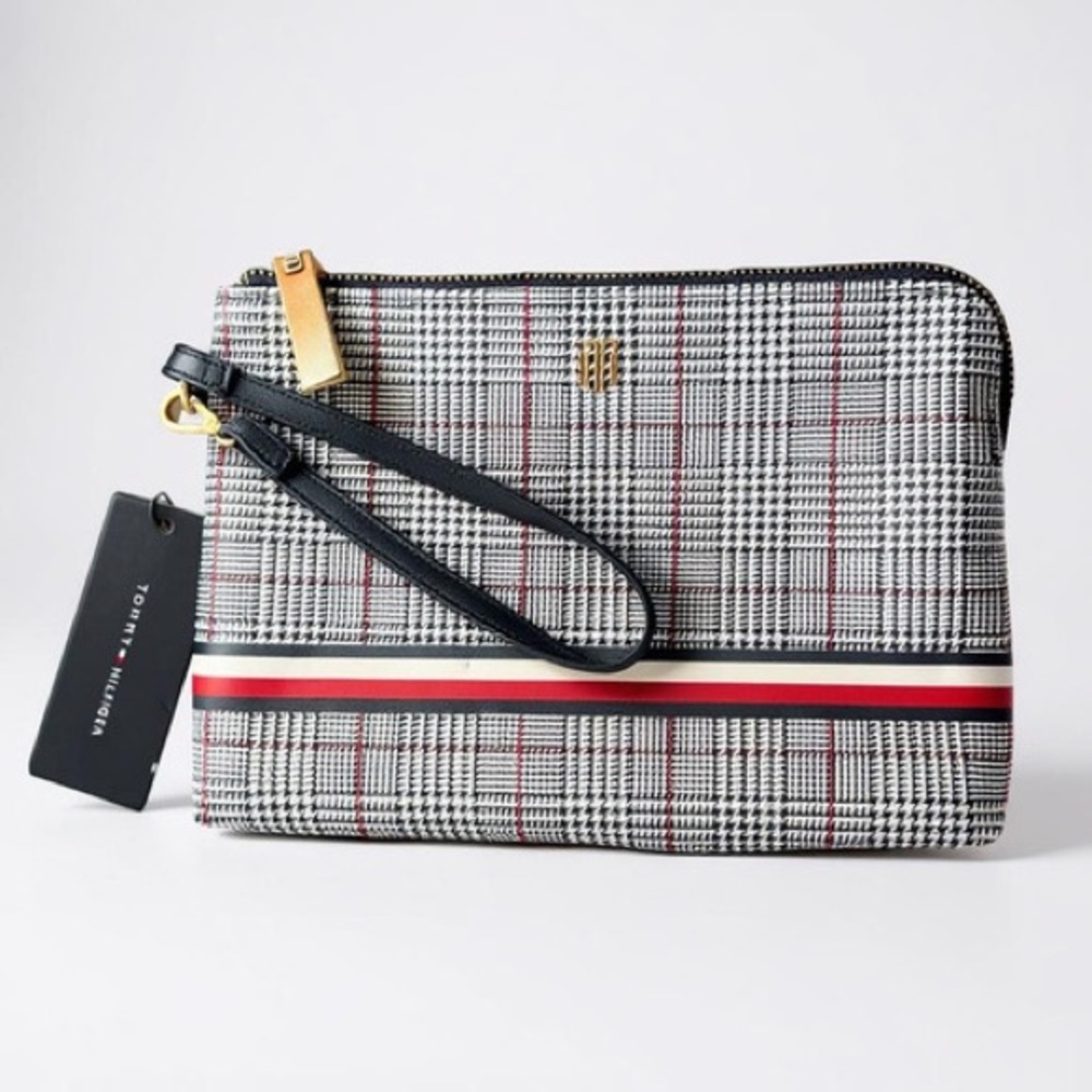 Tommy Hilfiger • Women Wristlet Purse Pouch Blue and White Full Zipper